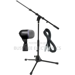 Shure Beta 52a Kick Mic With Cable and Stand