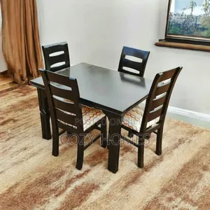 Dining Table, a Strikingly Beautiful 4 Seater Dining Table