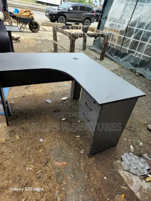 4 by 4 Feet Grey Office Desk