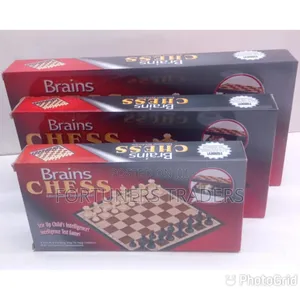 Foldable Magnetic Chess Board