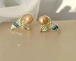 Luxury Bling Stud Earrings