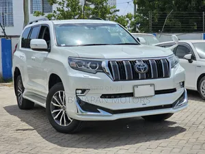 Toyota Land Cruiser Prado 2.8 2018 White