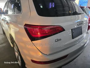 Audi Q5 2017 Off white