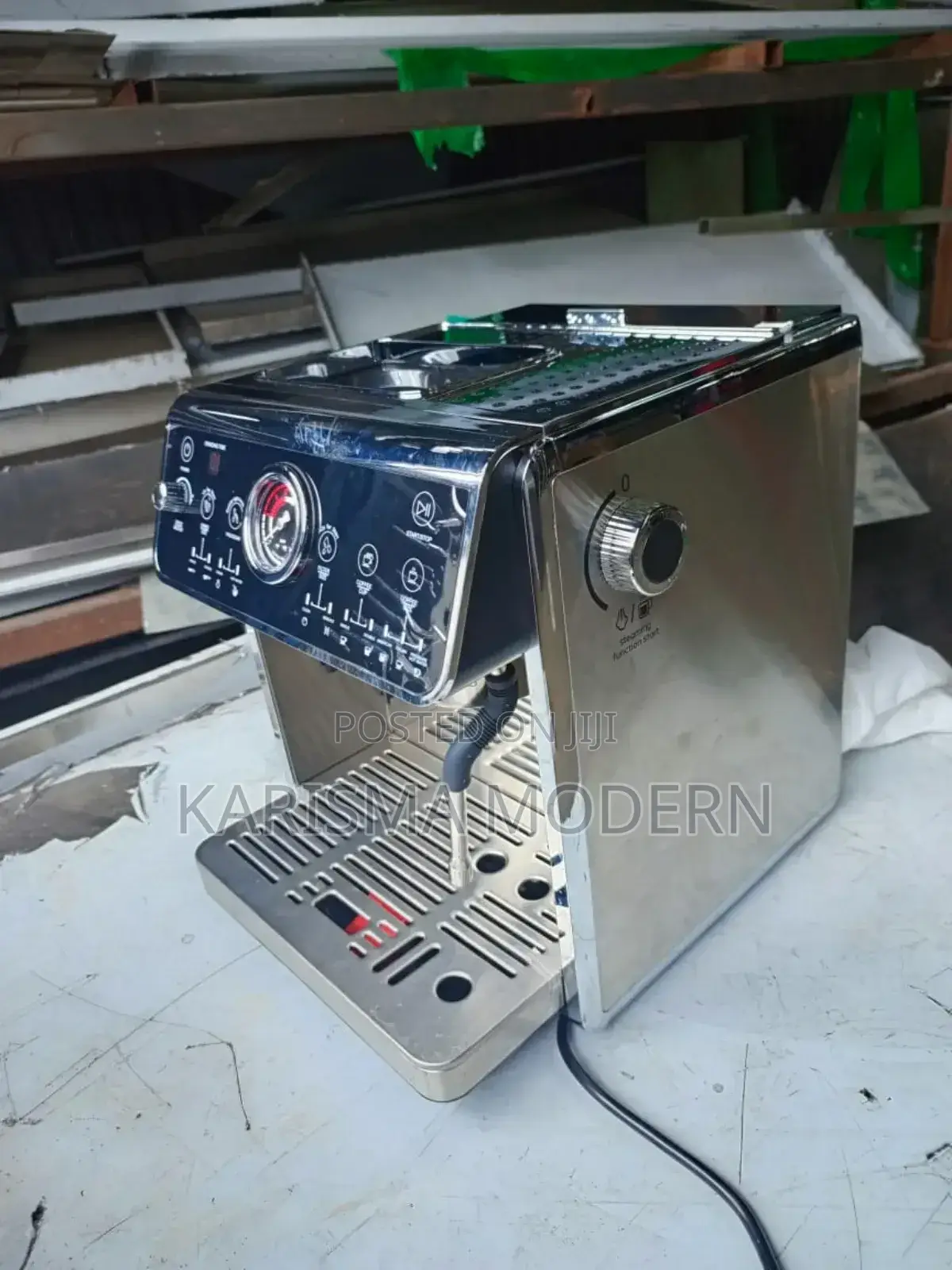 Coffee Machine With Grinder