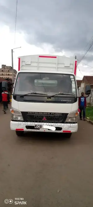 Mitsubishi Fuso Canter 2014 White