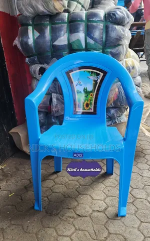 Adix Plastic Chair, Plastic Chairs With a Flower Theme