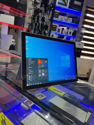 New Laptop Microsoft Surface Pro 4 8GB Intel Core I7 SSD 256GB