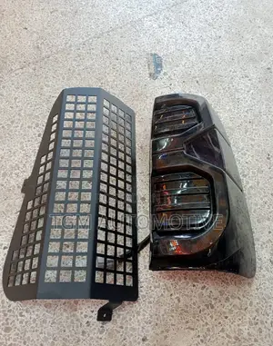 Tail Light Guard Hilux Vigo