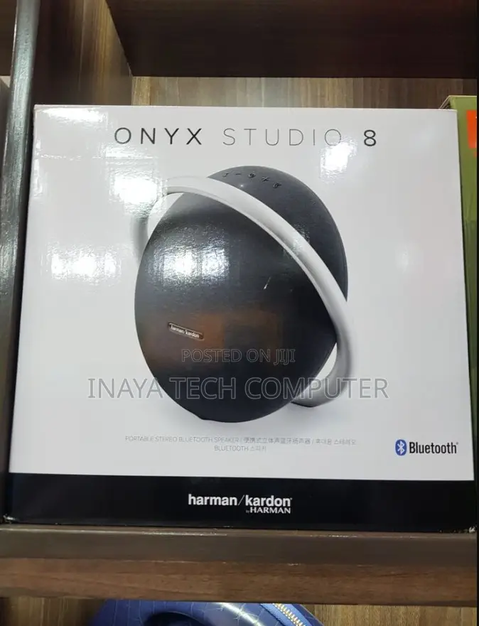 Harman Kardon Onyx Studio 8 Speaker