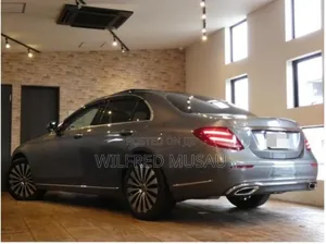 Mercedes-Benz E400 2019 Silver