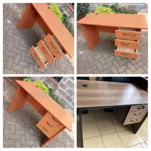 Strdy Table With a Lock