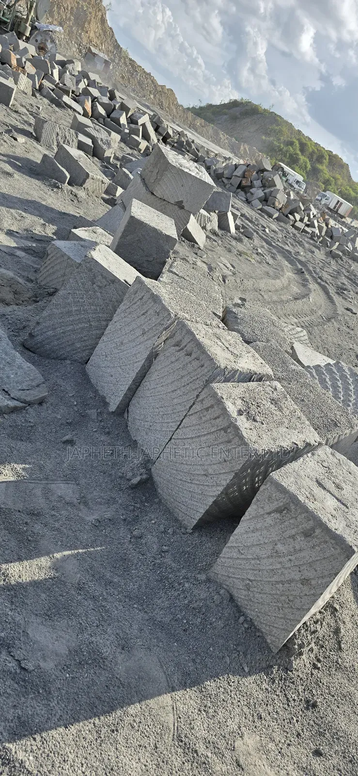 Ndarugo Blocks/^Machine Cut Stones
