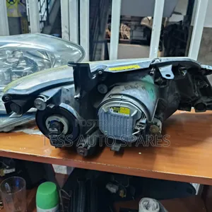 Toyota Fielder 161 Headlight Xenon Type