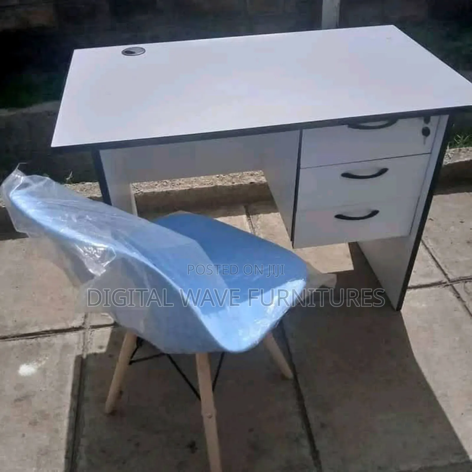 Model Office Table