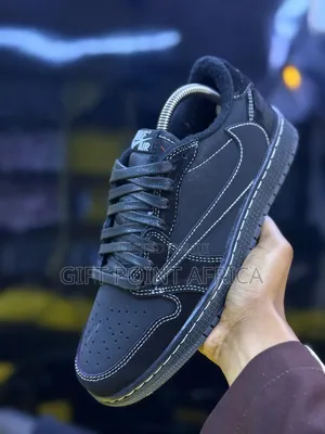 Air Jordan 1 Low X Travis Scott "Black Phantom"