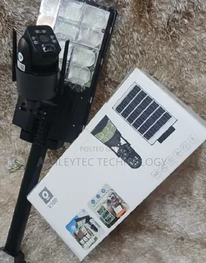 All in One 4g Solar Street Light With CCTV Camera