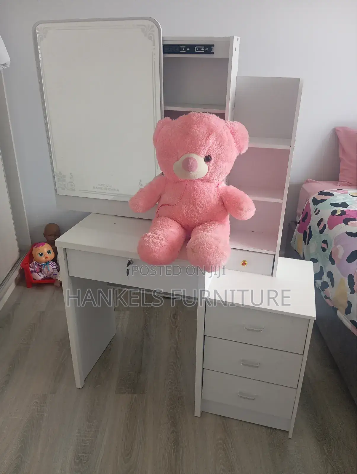 White Dressing Table White