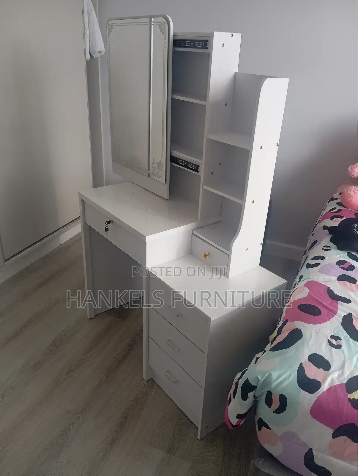 White Dressing Table White