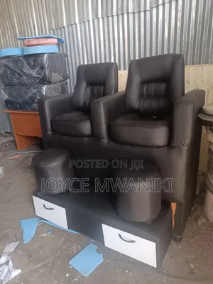 Black and White, 2 Seater Separate Pedicure Seat 