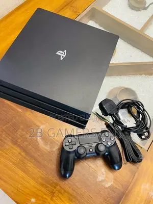 Ps4 Pro 1 Pad, Plus Cables