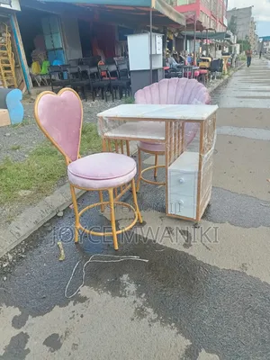 Manicure Set, Marble Table, Flower and Love Seats