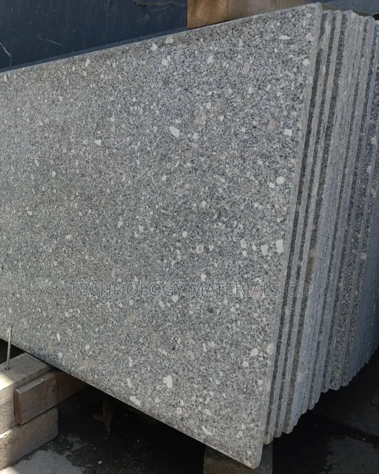 Sassy Grey Granite(120m * 0.6m * 18mm)