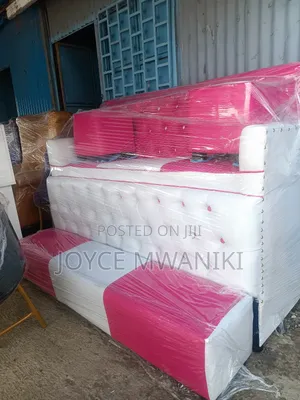 Pedicure White, Pink 3 Seater With Armrest 