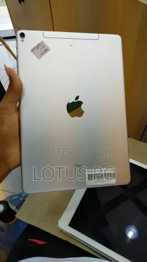 Apple iPad Pro 10.5 (2017) 512 GB Silver