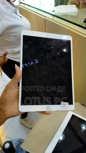 Apple iPad Pro 10.5 (2017) 512 GB Silver