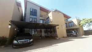 5bdrm Villa in Syokimau, Hotel 67 Area for sale