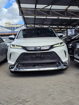 Toyota Harrier 2.0 2021 White