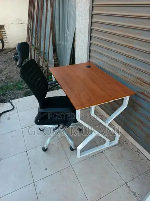 Office Desk Table With Office Chairs