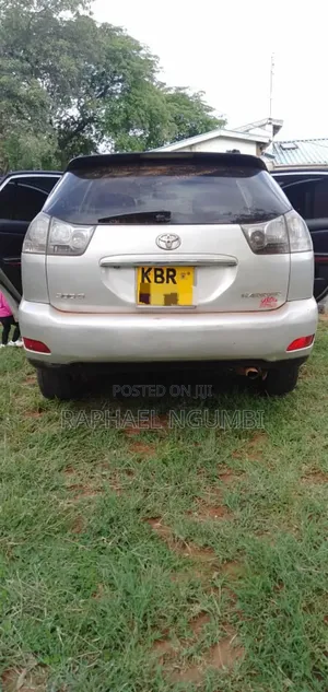 Toyota Harrier 2006 Gray