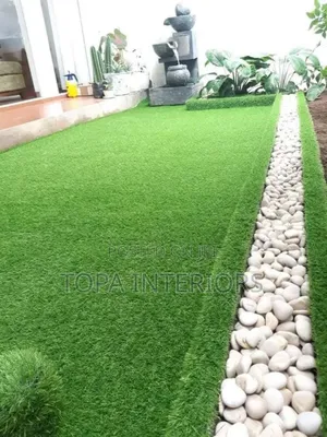 Landscaping Artificial Outdoor Grass Carpets Installation