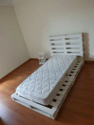 31⁄2x6 Himodern Low Pallet Bed