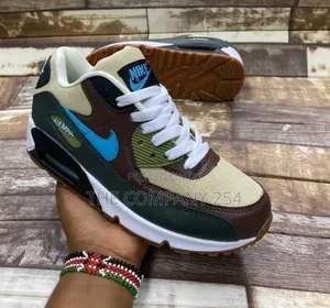Quality Unisex Leather Airmax Sneakers Shoes Available
