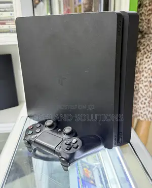 Moderately Used Sony Playstation 4 Console