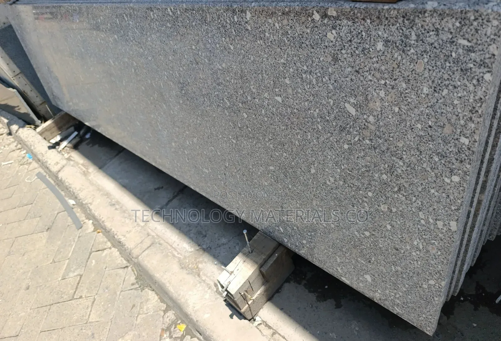 Sassy Grey Granite(1200mm * 600mm * 18mm)