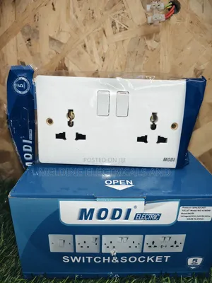 Universal Twin Socket 13a