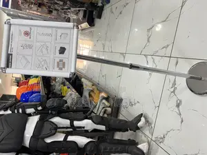 Quality Adjustable Acrylic Display Stands
