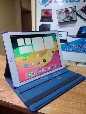 Apple iPad 9.7 128 GB Silver
