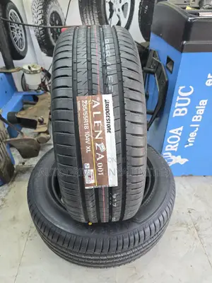 235/55r18 Bridgestone Alenza Tyre