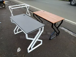 Sturdy Computer/Laptop Desk