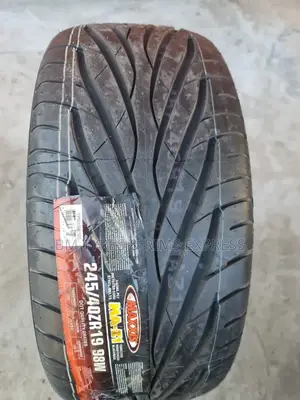 245 /40 R19 Maxxis (New Technology)