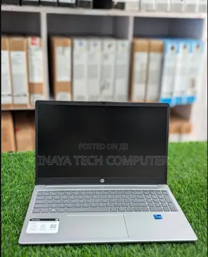 New Laptop HP 15 8GB Intel Core I5 SSD 512GB