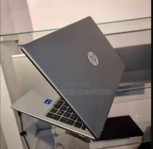 New Laptop HP 250 G10 8GB Intel Core I7 SSD 512GB