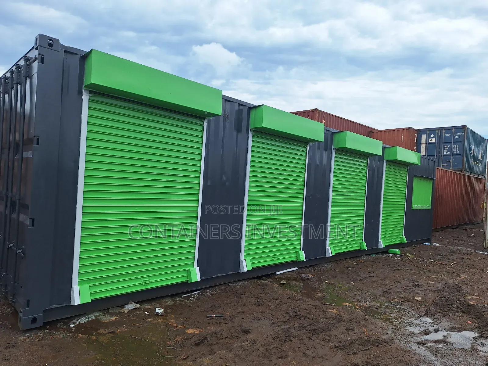 40ft Shipping Container With Stalls- Low Cube Container.
