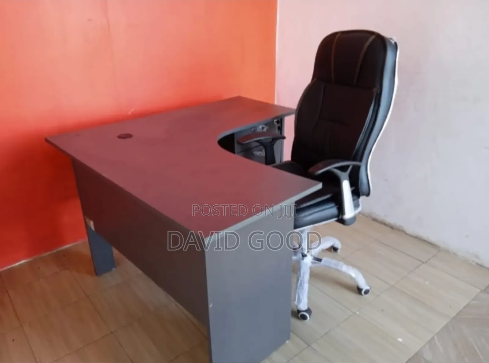Lshape Table and Leather