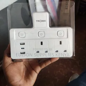 Tronic Multi Socket Travel Adaptor USB Port Extension Socket