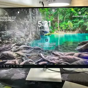 Monitor U32 